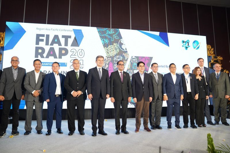 Wapres dorong pemajuan logistik Asia Pasifik di ajang FIATA RAP 2024 Wapres dorong pemajuan logistik Asia Pasifik di ajang FIATA RAP 2024
