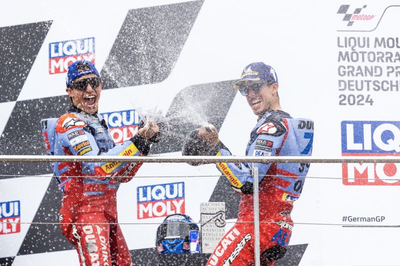 Satu podium dengan Alex, Marc: Ini hari yang tidak pernah saya lupakan Satu podium dengan Alex, Marc: Ini hari yang tidak pernah saya lupakan