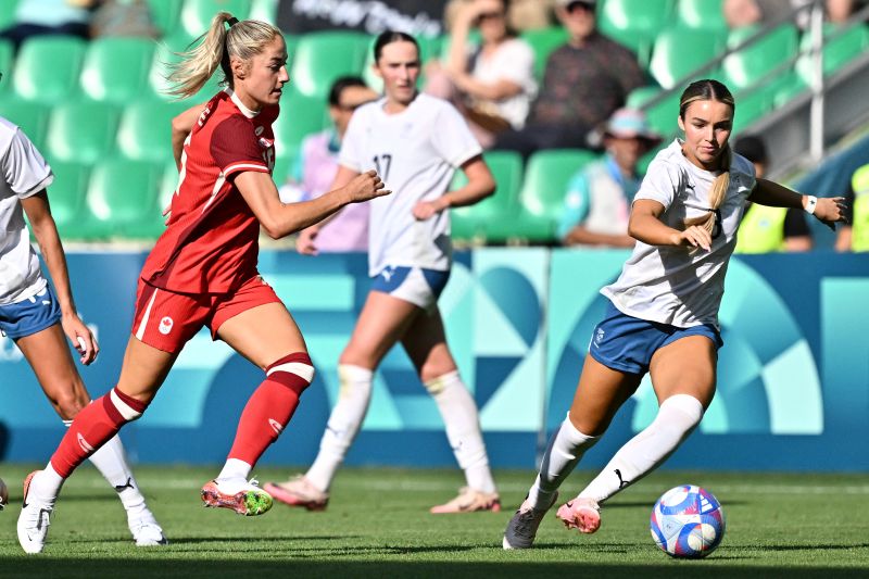 Tim putri Kanada dijatuhi sanksi pengurangan enam poin oleh FIFA Tim putri Kanada dijatuhi sanksi pengurangan enam poin oleh FIFA
