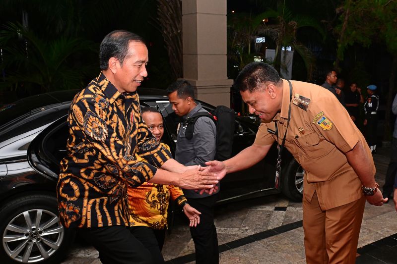 Sekitar 8.000 siswa sambut Presiden saat menuju lokasi HAN