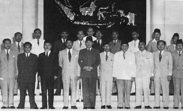 24 Juli 1955: Transformasi kepemimpinan Kabinet Ali-Wongso dan Soekarno 24 Juli 1955: Transformasi kepemimpinan Kabinet Ali-Wongso dan Soekarno