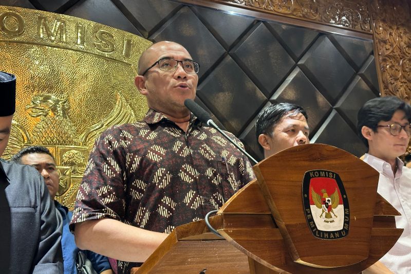 Hasyim Asyari berterima kasih diberhentikan sebagai Ketua KPU RI Hasyim Asyari berterima kasih diberhentikan sebagai Ketua KPU RI