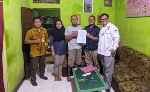KPU selesaikan verfak syarat dukungan jalur perseorangan bakal calon peserta Pilkada KPU selesaikan verfak syarat dukungan jalur perseorangan bakal calon peserta Pilkada