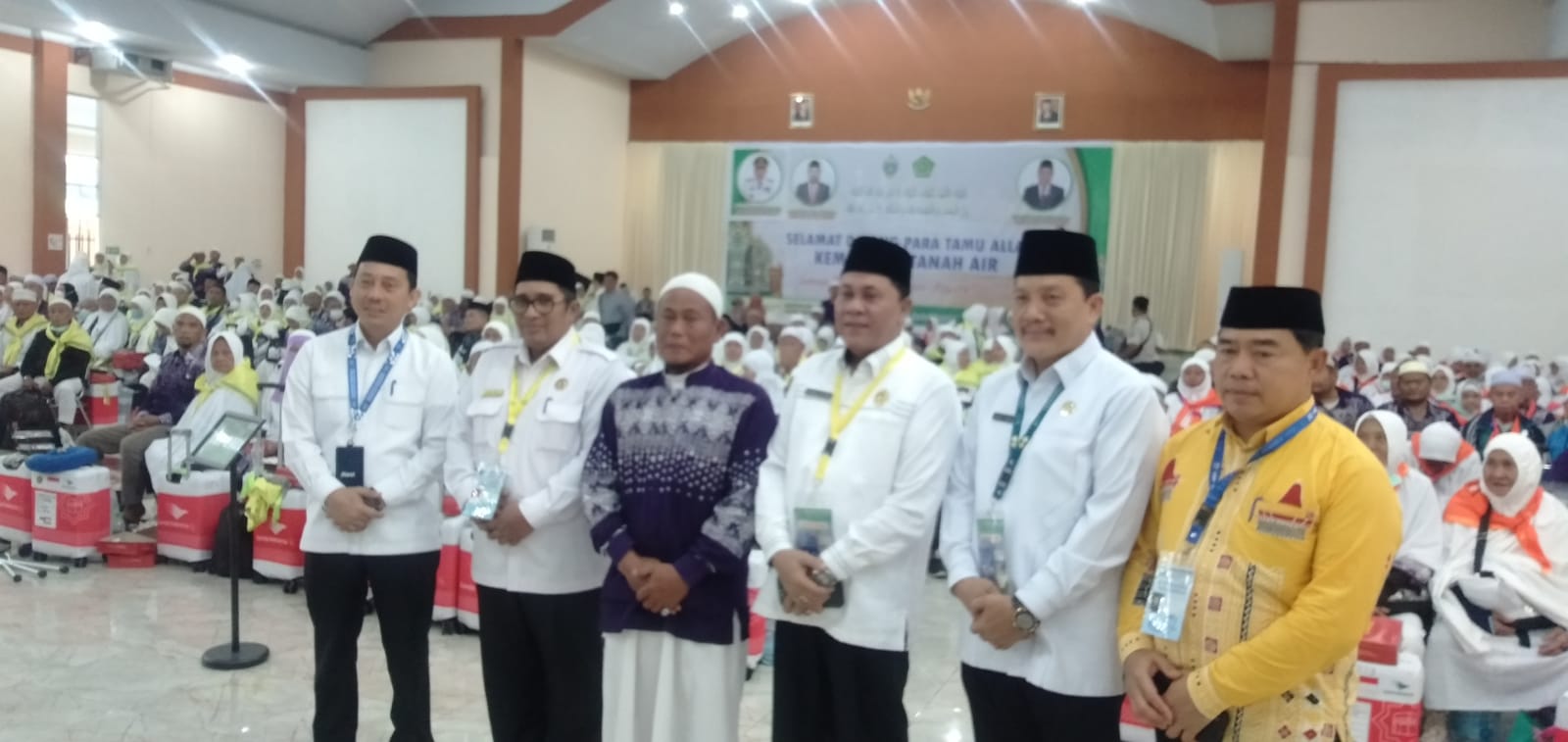 Kloter 07 tiba di tanah air, jemaah haji diimbau tetap jalin ukhuwah Islamiyah Kloter 07 tiba di tanah air, jemaah haji diimbau tetap jalin ukhuwah Islamiyah