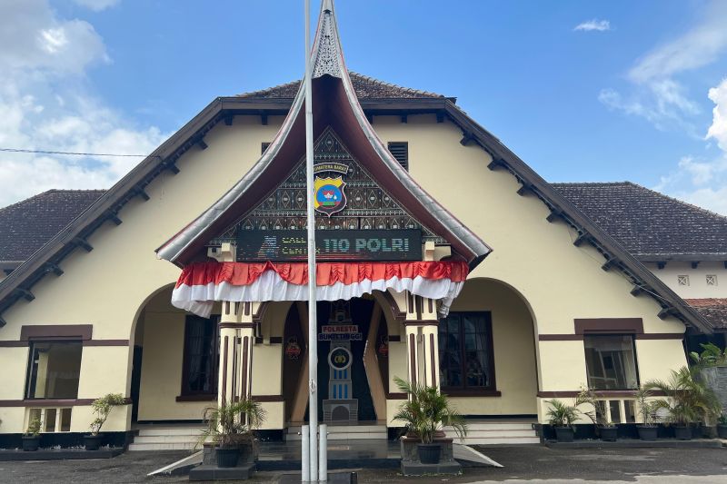 Polresta Bukittinggi siagakan posko pengaduan korban asusila pesantren Polresta Bukittinggi siagakan posko pengaduan korban asusila pesantren