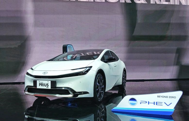 Toyota tidak pusingkan urusan target penjualan Prius hybrid Toyota tidak pusingkan urusan target penjualan Prius hybrid