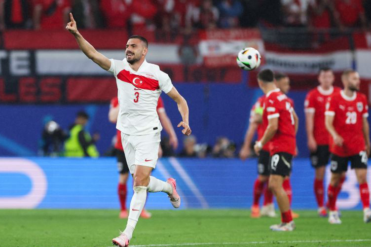 Merih Demiral antarkan Turki melaju ke perempat final Piala Eropa Merih Demiral antarkan Turki melaju ke perempat final Piala Eropa