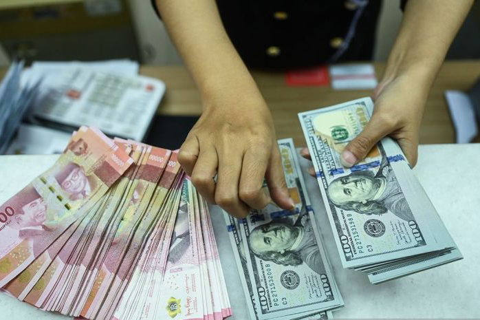Rupiah Jumat pagi melemah 12 poin menjadi Rp16.341 per dolar AS Rupiah Jumat pagi melemah 12 poin menjadi Rp16.341 per dolar AS