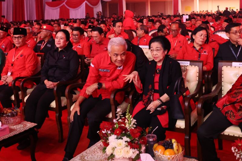 Pengamat yakini Adian, Ganjar dan Ahok tingkatkan kinerja PDIPÂ Pengamat yakini Adian, Ganjar dan Ahok tingkatkan kinerja PDIPÂ