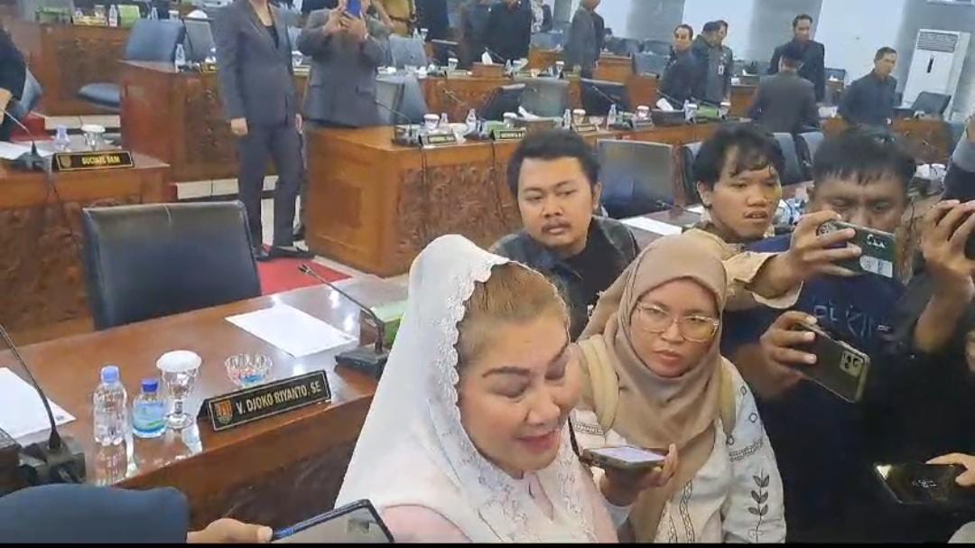 Pascapenggeledahan KPK, Wali Kota Semarang akhirnya buka suara Pascapenggeledahan KPK, Wali Kota Semarang akhirnya buka suara