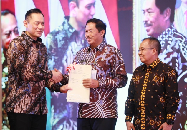 Menteri Agraria AHY luncurkan pelaksanaan sertipikat tanah elektronik Menteri Agraria AHY luncurkan pelaksanaan sertipikat tanah elektronik