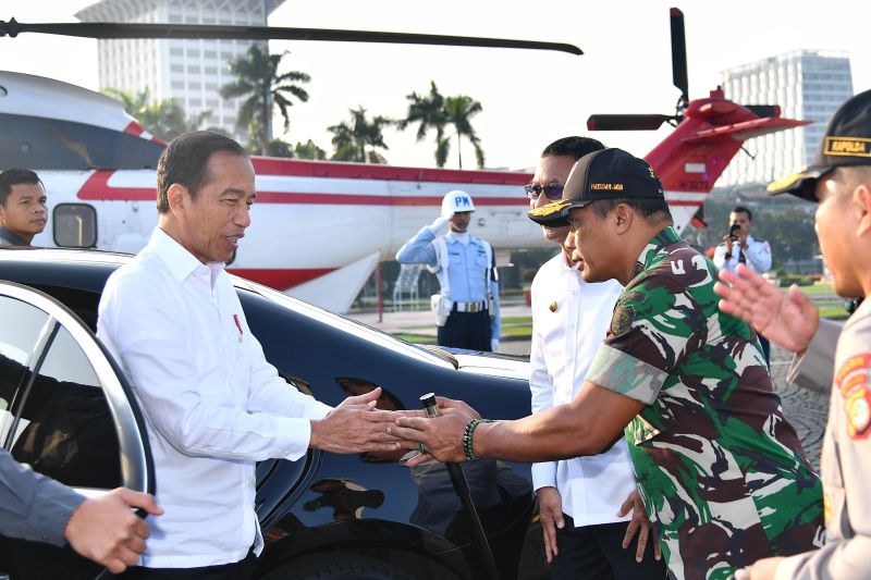 Presiden kunjungi Lampung tinjau fasilitas kesehatan dan pendidikan Presiden kunjungi Lampung tinjau fasilitas kesehatan dan pendidikan