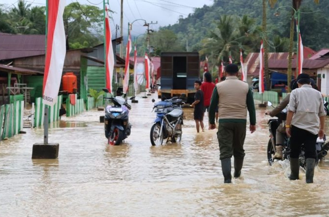 BNPB terus tangani banjir yang rendam 13 desa di Konawe Utara