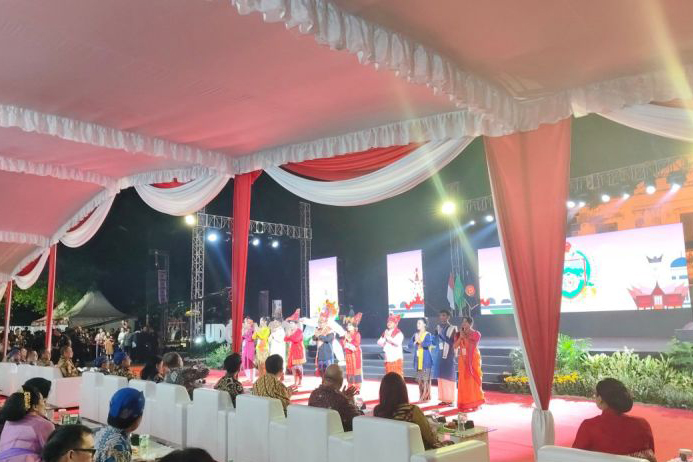 Menag buka kegiatan Utsawa Dharma Gita 2024 di Solo Menag buka kegiatan Utsawa Dharma Gita 2024 di Solo