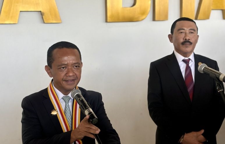 Menteri Bahlil : Bandara di IKN siap beroperasi sebelum 17 Agustus Menteri Bahlil : Bandara di IKN siap beroperasi sebelum 17 Agustus