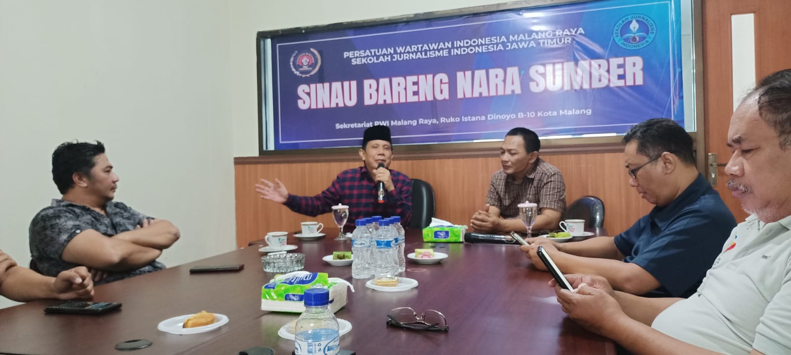 Legislator katakan, ekonomi wartawan harus kuat Legislator katakan, ekonomi wartawan harus kuat