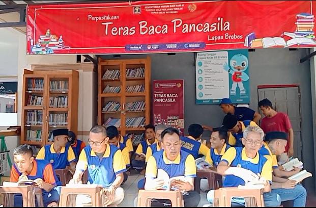 Siapkan bacaan bagi warga binaan, perpustakaan keliling hadir di Lapas Kelas IIB Brebes Siapkan bacaan bagi warga binaan, perpustakaan keliling hadir di Lapas Kelas IIB Brebes