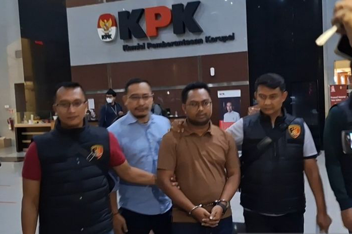 KPK serahkan pegawai gadungan ke Polres Kabupaten Bogor KPK serahkan pegawai gadungan ke Polres Kabupaten Bogor