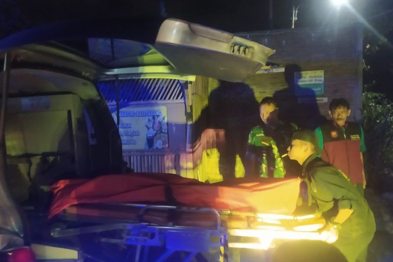 Polres Malang selidiki jasad bayi terapung di Sungai Bango Pakis Polres Malang selidiki jasad bayi terapung di Sungai Bango Pakis