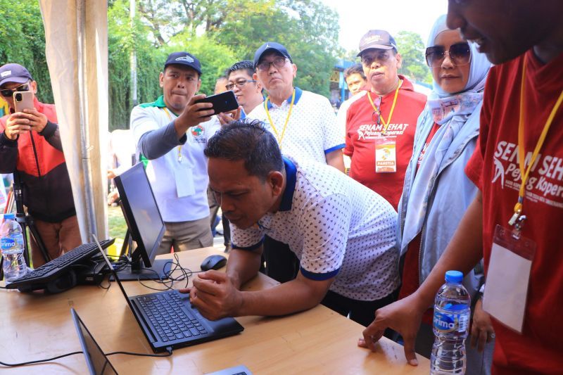 Kota Tangerang luncurkan aplikasi layanan konsultasi online koperasi Kota Tangerang luncurkan aplikasi layanan konsultasi online koperasi