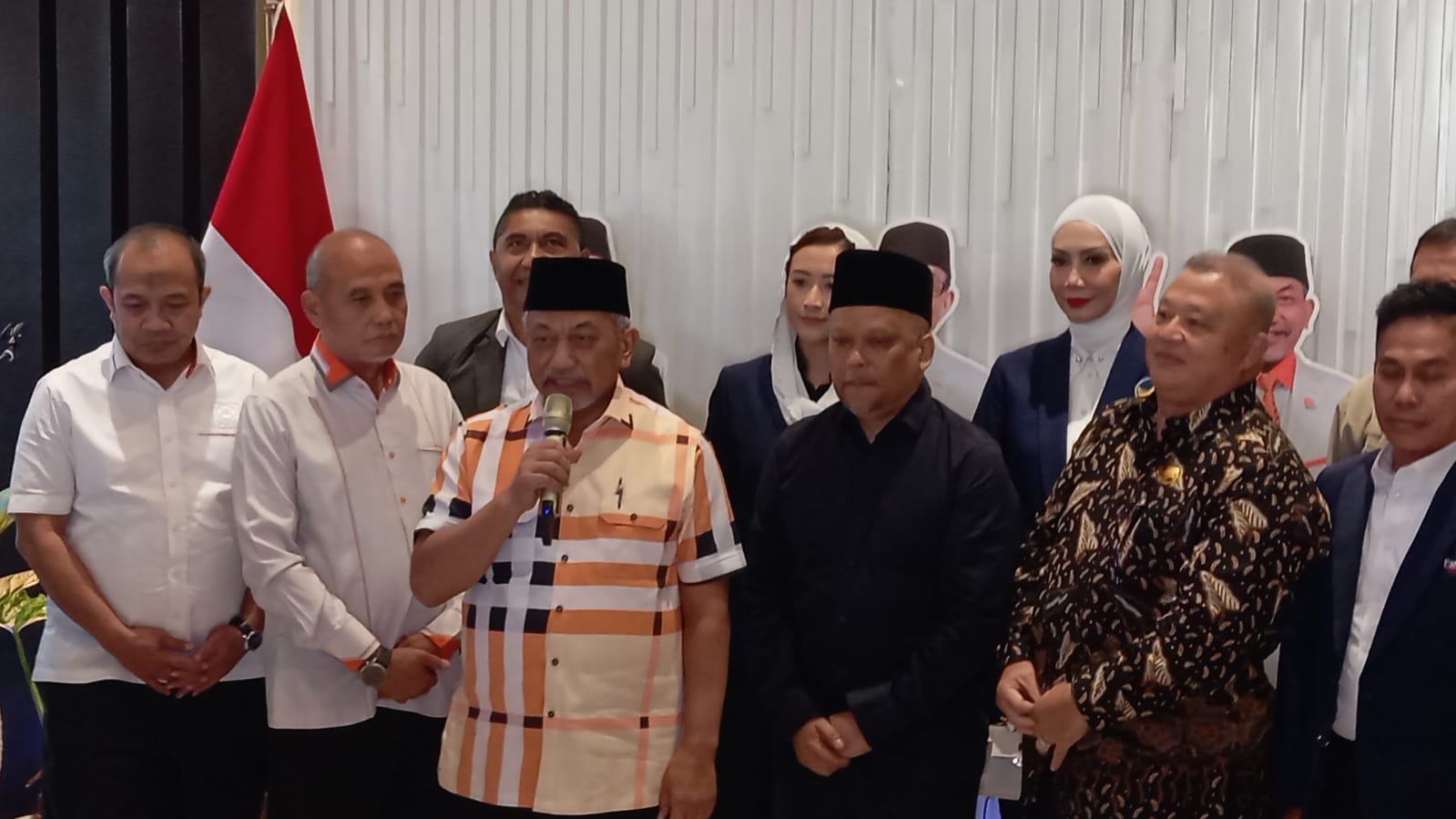 Partai NasDem menyodorkan nama Ilham Habibie ke PKS yang diusung dalam Pilkada Jabar