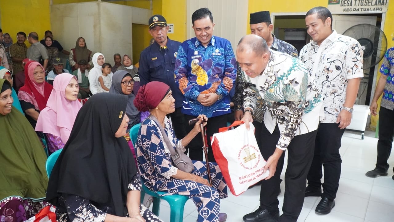 Tiga kecamatan di Kabupaten Langkat kebagian bantuan Presiden Tiga kecamatan di Kabupaten Langkat kebagian bantuan Presiden