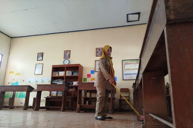 Dua SDN di Ponorogo tak kebagian murid baru Dua SDN di Ponorogo tak kebagian murid baru