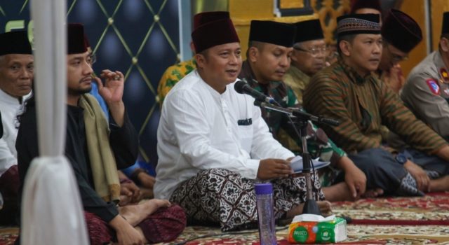 Ratusan warga Salatiga ikuti Dzikrul ghofilin Ratusan warga Salatiga ikuti Dzikrul ghofilin