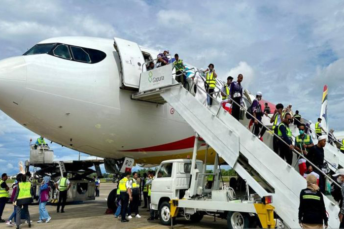 Garuda pastikan kesiapan pesawat pengganti GA-6239 untuk pemulangan jamaah haji Garuda pastikan kesiapan pesawat pengganti GA-6239 untuk pemulangan jamaah haji