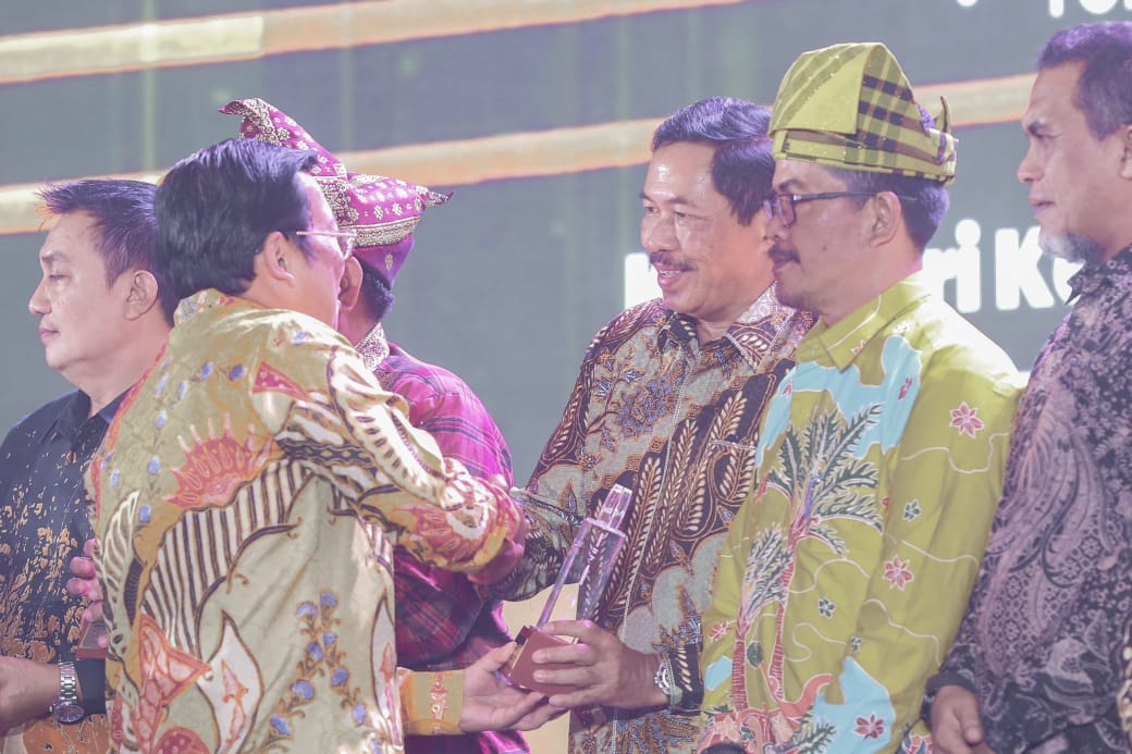 Pemprov Jateng terima dua penghargaan Bapanas Award Pemprov Jateng terima dua penghargaan Bapanas Award