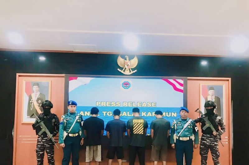 TNI AL bongkar kasus pencurian di atas kapal di Selat Malaka TNI AL bongkar kasus pencurian di atas kapal di Selat Malaka
