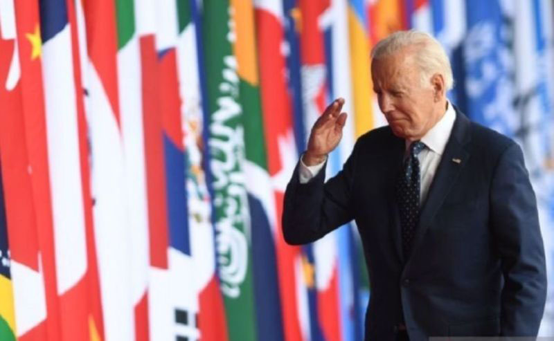 Pejabat NATO cemas Biden kalah Pilpres AS 2024