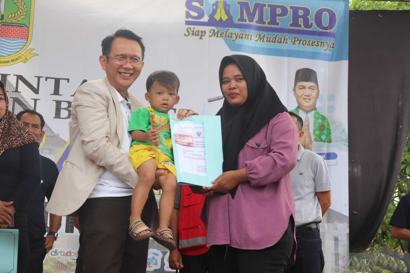 Pemkab Bekasi tambah intensitas Botram respon antusias warga Pemkab Bekasi tambah intensitas Botram respon antusias warga