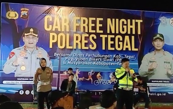Car Free Night perdana dilaksanakan di Alun-Alun Hanggawana Slawi, Tegal Car Free Night perdana dilaksanakan di Alun-Alun Hanggawana Slawi, TegalÂ