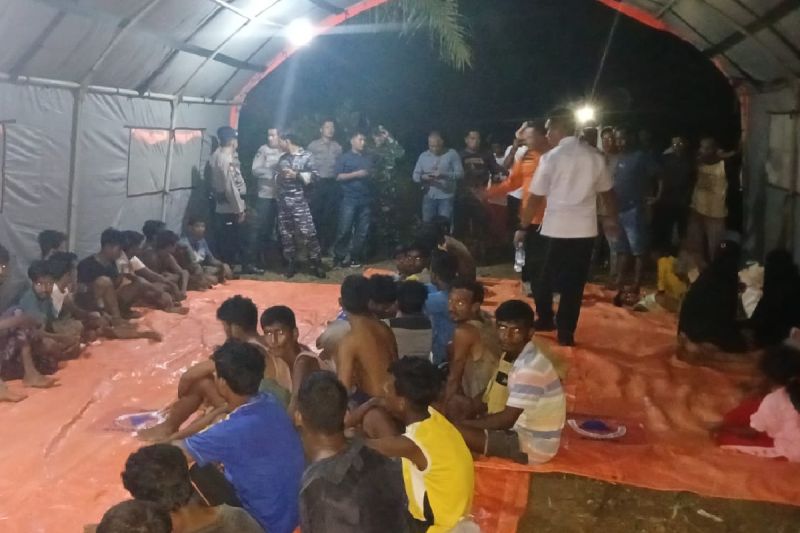 Polisi Langkat temukan lima pengungsi Rohingya yang kabur Polisi Langkat temukan lima pengungsi Rohingya yang kabur