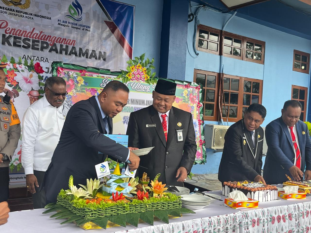 Peringati HUT ke-32, PT Air Minum Jayapura diharapkan tingkatkan pelayanan Peringati HUT ke-32, PT Air Minum Jayapura diharapkan tingkatkan pelayanan