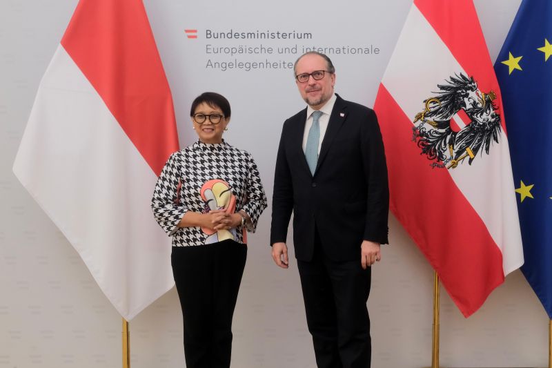 Menlu Retno bertemu Menlu Austria, bahas penguatan hubungan ekonomi Menlu Retno bertemu Menlu Austria, bahas penguatan hubungan ekonomi