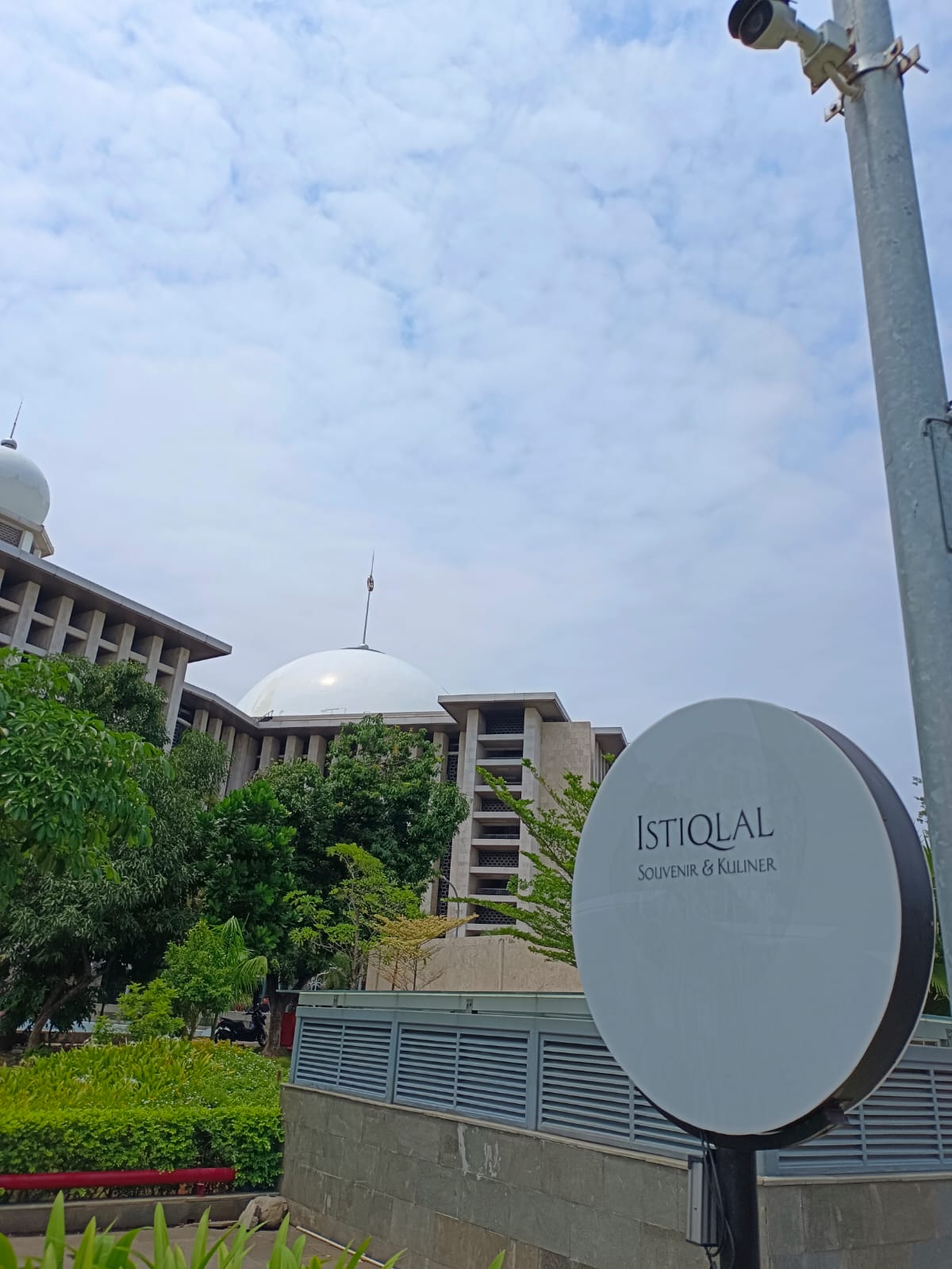 Wakil Presiden KH Maruf Amin akan salat Ied di Masjid Istiqlal