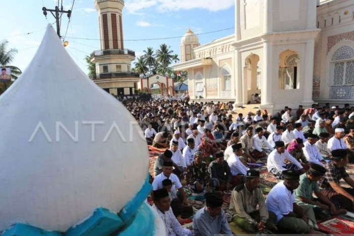 Ribuan warga Nagan Raya Aceh sudah rayakan Idul Adha hari ini Ribuan warga Nagan Raya Aceh sudah rayakan Idul Adha hari ini