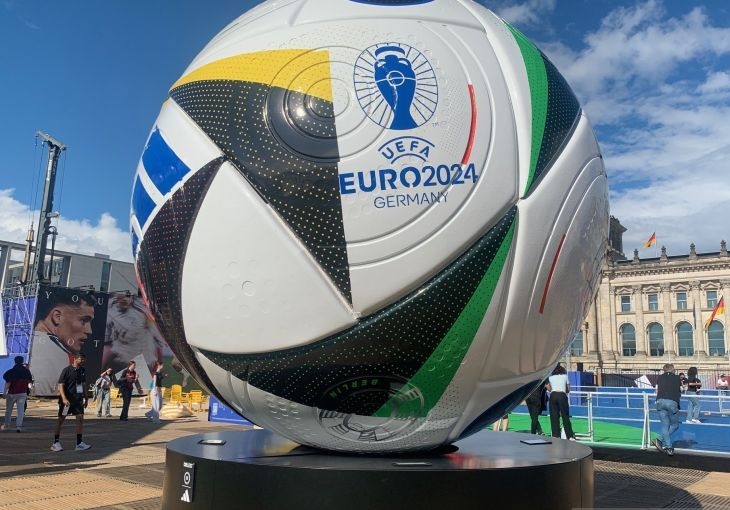 Fussballliebe, bola resmi Piala Eropa 2024