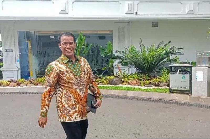 Mentan laporkan hal-hal terkait pangan nasional kepada Presiden Jokowi Mentan laporkan hal-hal terkait pangan nasional kepada Presiden Jokowi