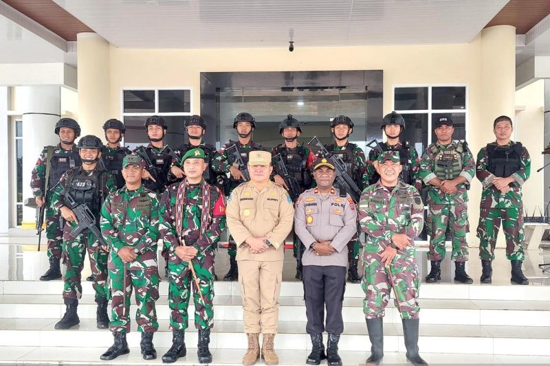 Yonif 623/ BWU selesai tugas di Maybrat setelah 14 bulan memburu OPM Yonif 623/ BWU selesai tugas di Maybrat setelah 14 bulan memburu OPM