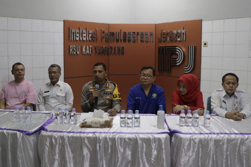 ART yang loncat dari lantai 3 di Tangerang akhirnya meninggal dunia ART yang loncat dari lantai 3 di Tangerang akhirnya meninggal dunia