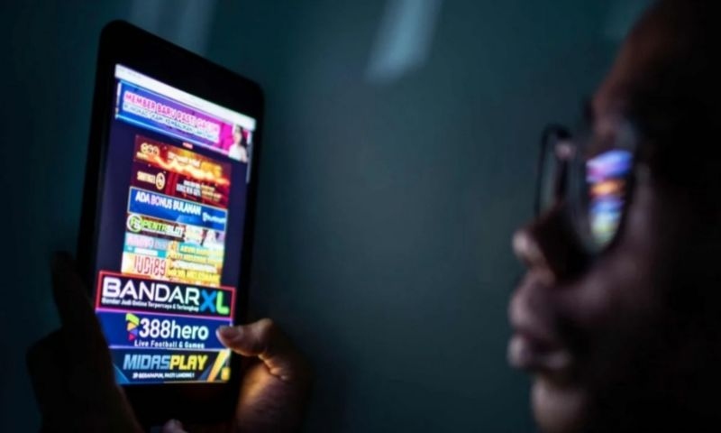 Kemenko PMK telusuri korban judi online dari rekening diblokir PPATK