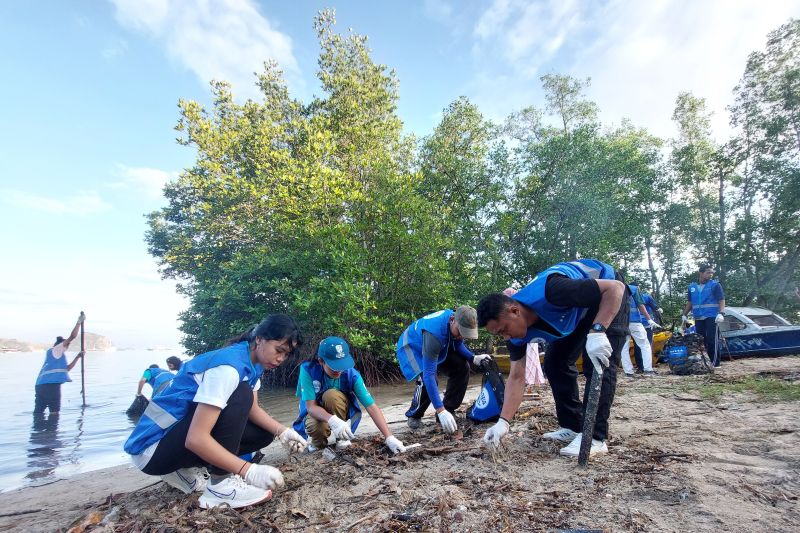 Pentingnya kesadaran lingkungan untuk menjaga kelestarian laut Pentingnya kesadaran lingkungan untuk menjaga kelestarian laut