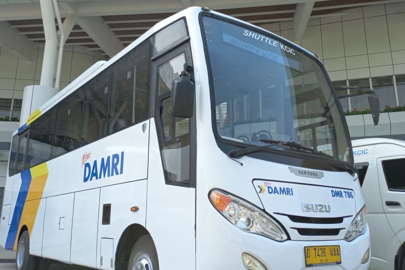 DAMRI buka rute Stasiun KCIC Tegalluar ke Stasiun KA Bandung DAMRI buka rute Stasiun KCIC Tegalluar ke Stasiun KA Bandung