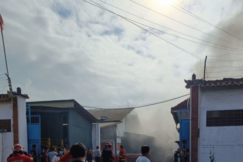18 korban kebakaran gudang elpiji di Denpasar dirawat di 5 RS 18 korban kebakaran gudang elpiji di Denpasar dirawat di 5 RS
