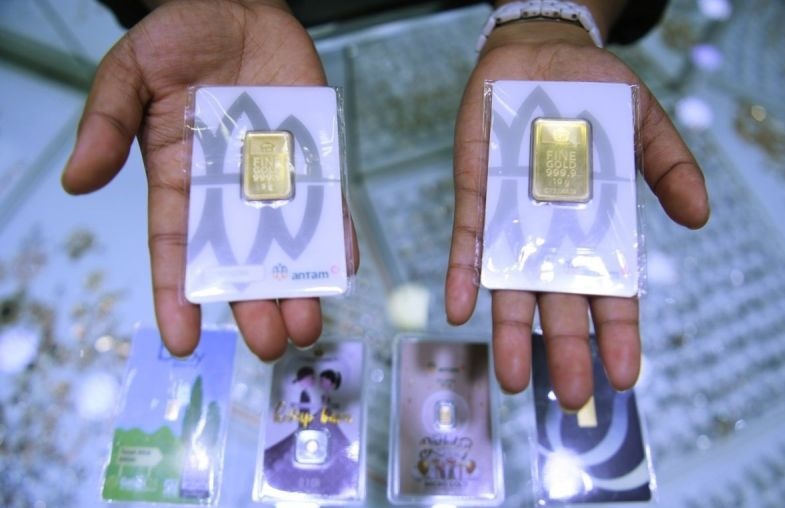 Harga emas Antam turun Rp2.000 jadi Rp1,342 juta per gram