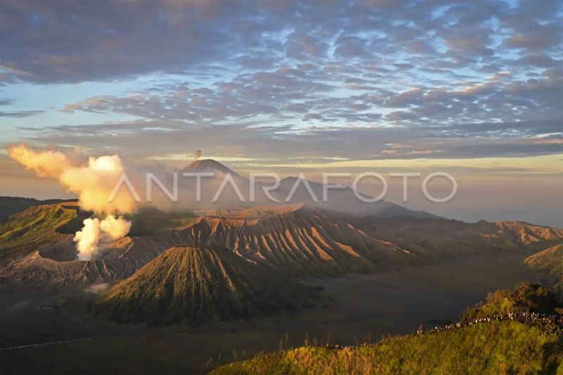 Kawasan Gunung Bromo ditutup untuk wisatawan pada 21-24 Juni Kawasan Gunung Bromo ditutup untuk wisatawan pada 21-24 Juni