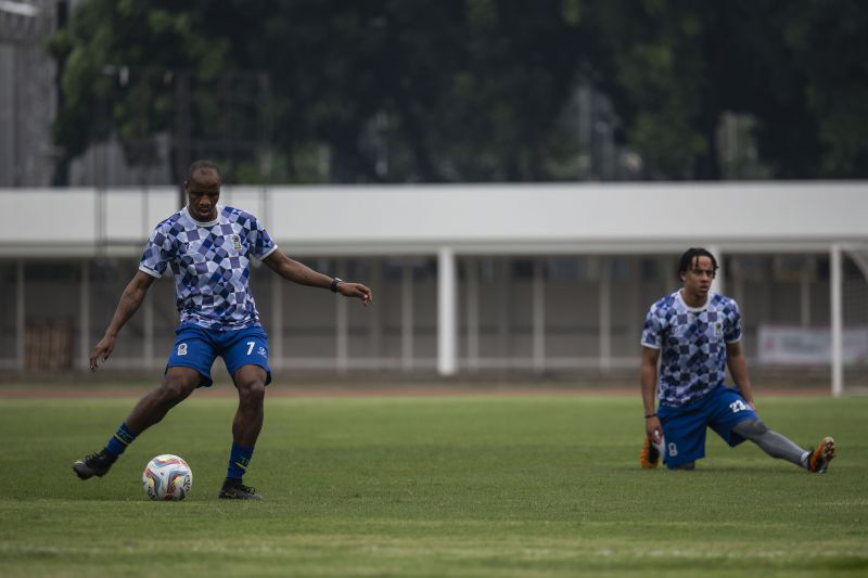 Polisi imbau penonton tak bawa botol air saat laga Timnas vs Tanzania Polisi imbau penonton tak bawa botol air saat laga Timnas vs Tanzania